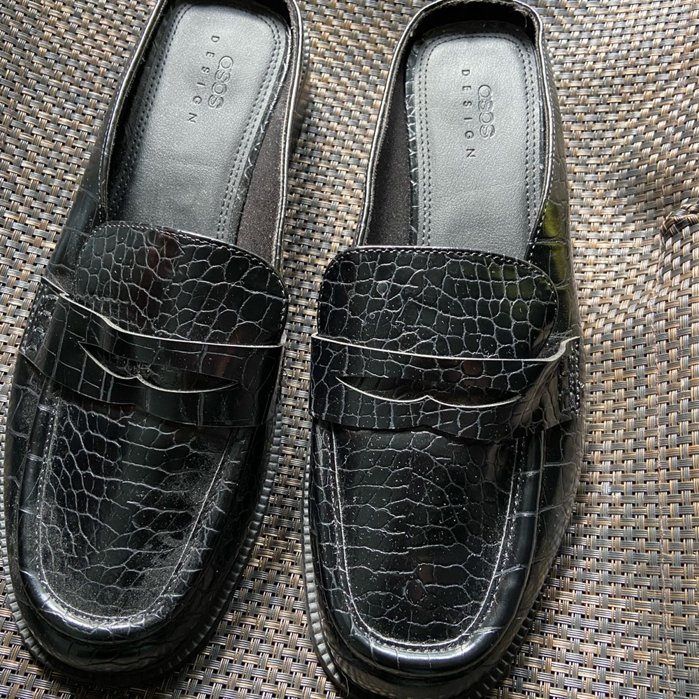 ASOS Wide Fit 90s Mules US 11